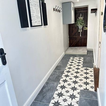 Cosy Stylish Studio Apartment Trowbridge Exteriér fotografie
