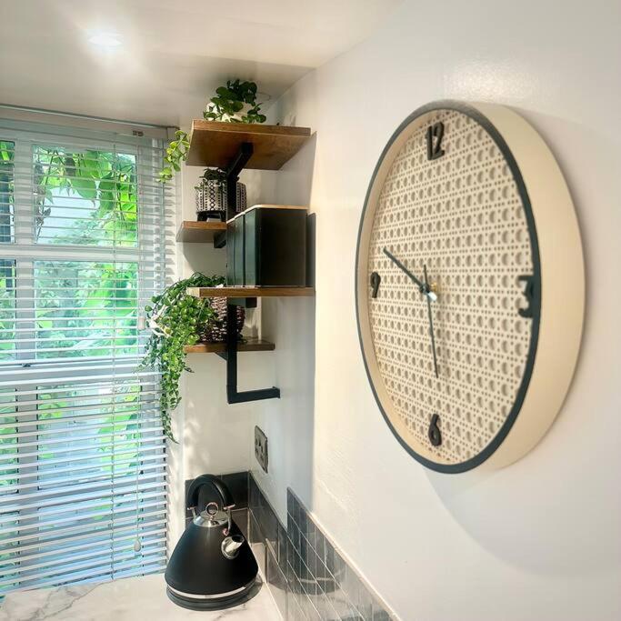 Cosy Stylish Studio Apartment Trowbridge Exteriér fotografie