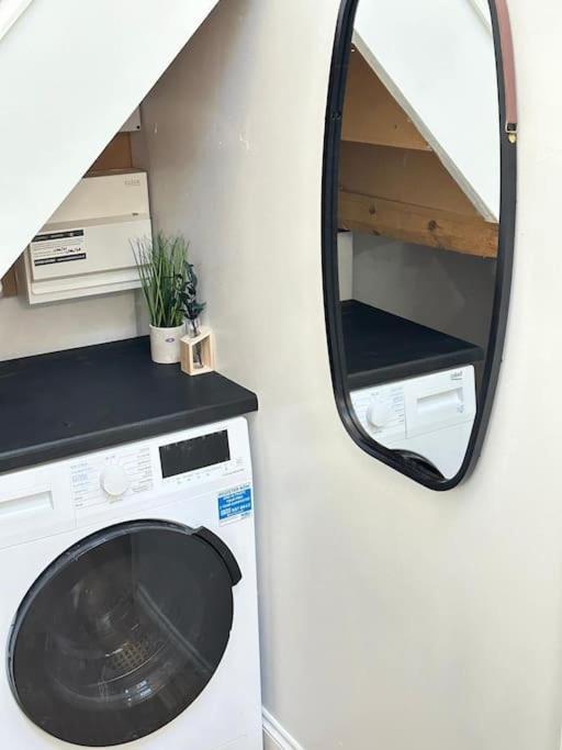 Cosy Stylish Studio Apartment Trowbridge Exteriér fotografie